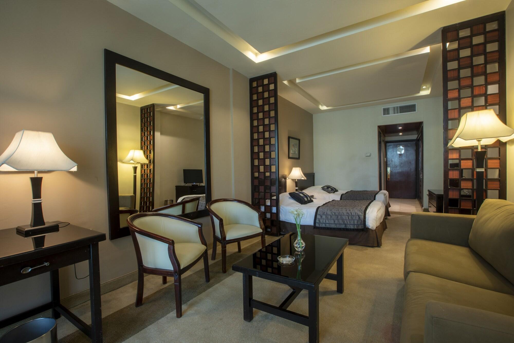 Century Park Hotel Amman Zewnętrze zdjęcie