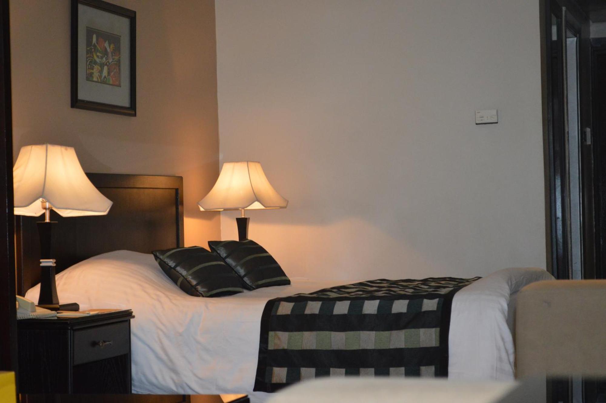 Century Park Hotel Amman Zewnętrze zdjęcie