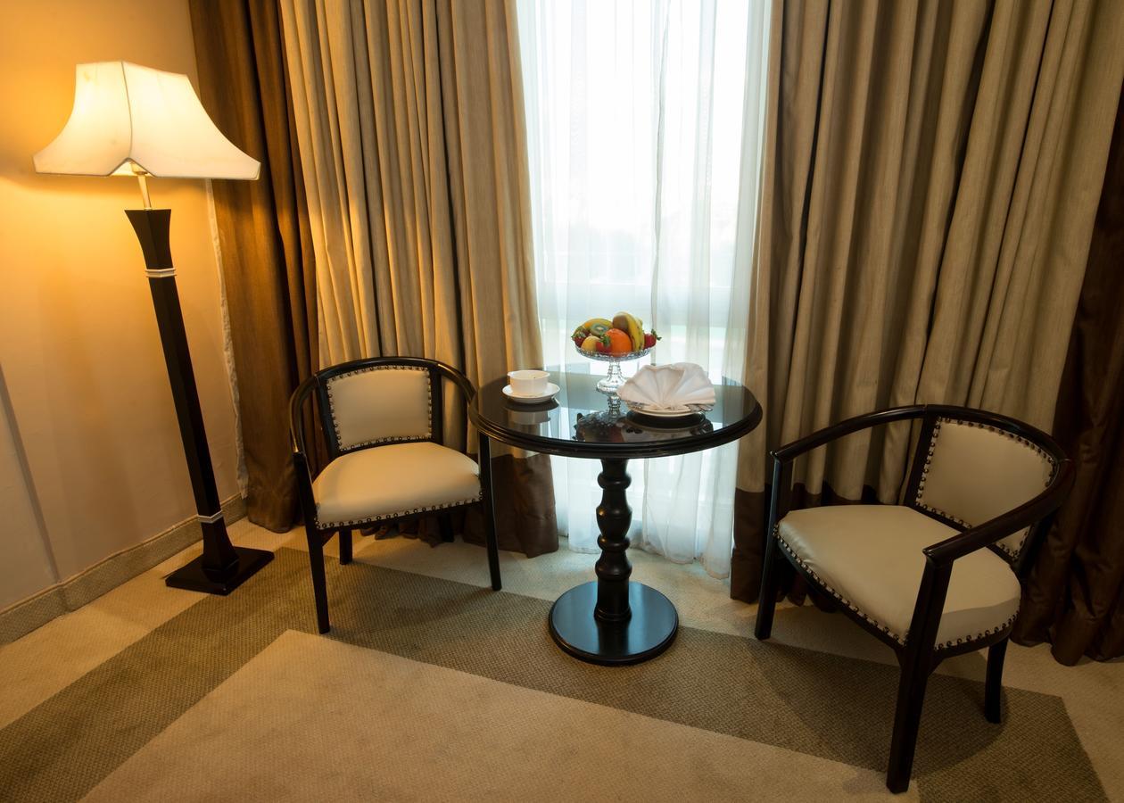 Century Park Hotel Amman Zewnętrze zdjęcie