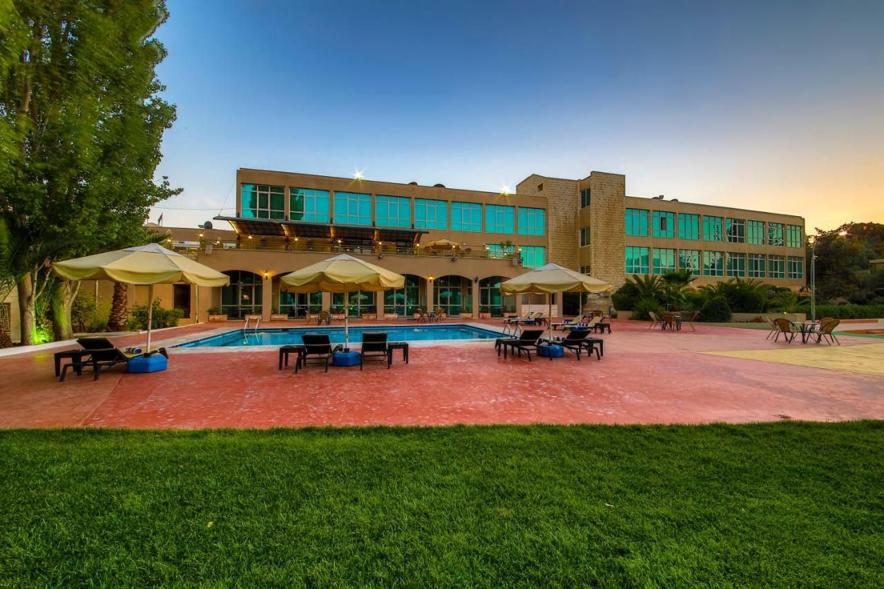 Century Park Hotel Amman Zewnętrze zdjęcie