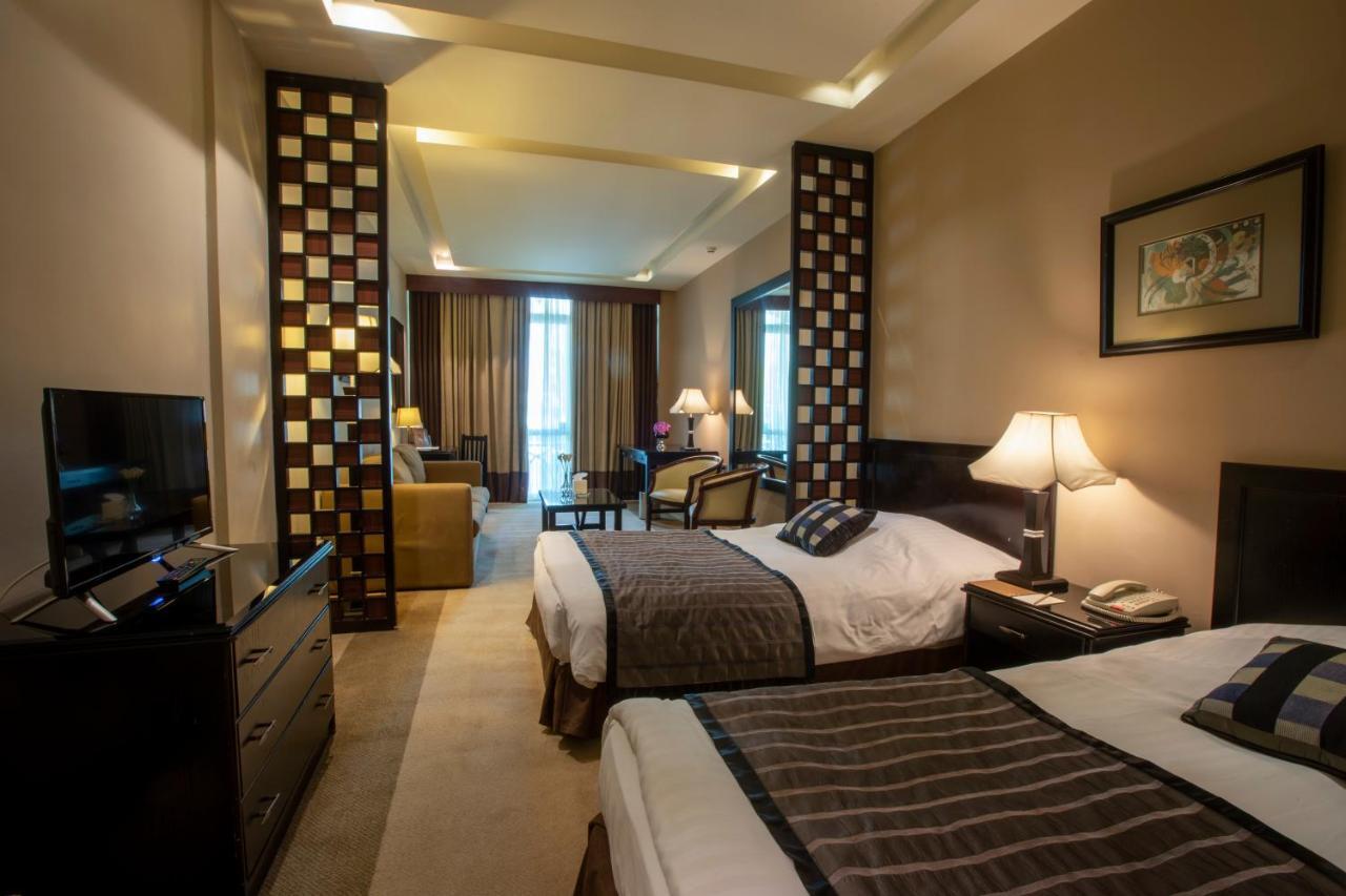 Century Park Hotel Amman Zewnętrze zdjęcie