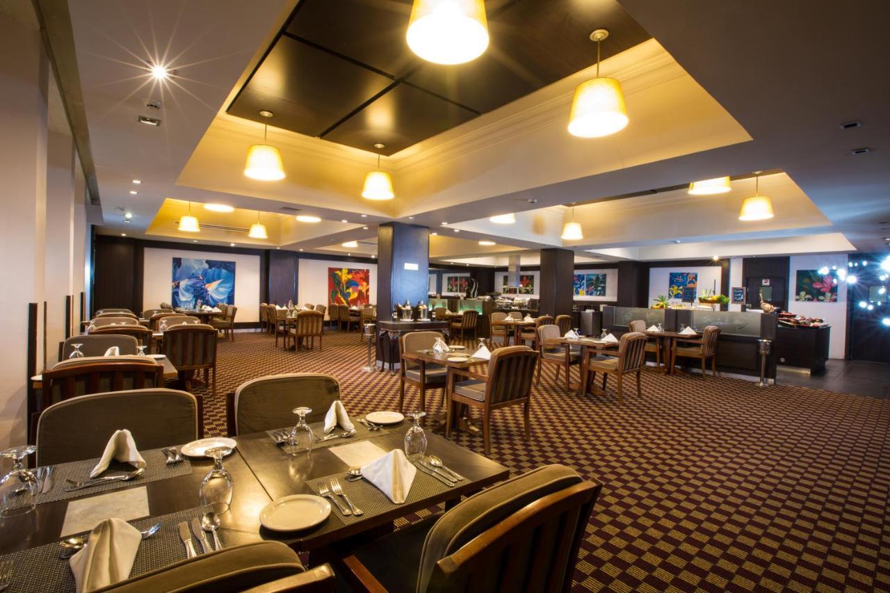 Century Park Hotel Amman Zewnętrze zdjęcie